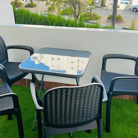 Un Balcón A Apartamento